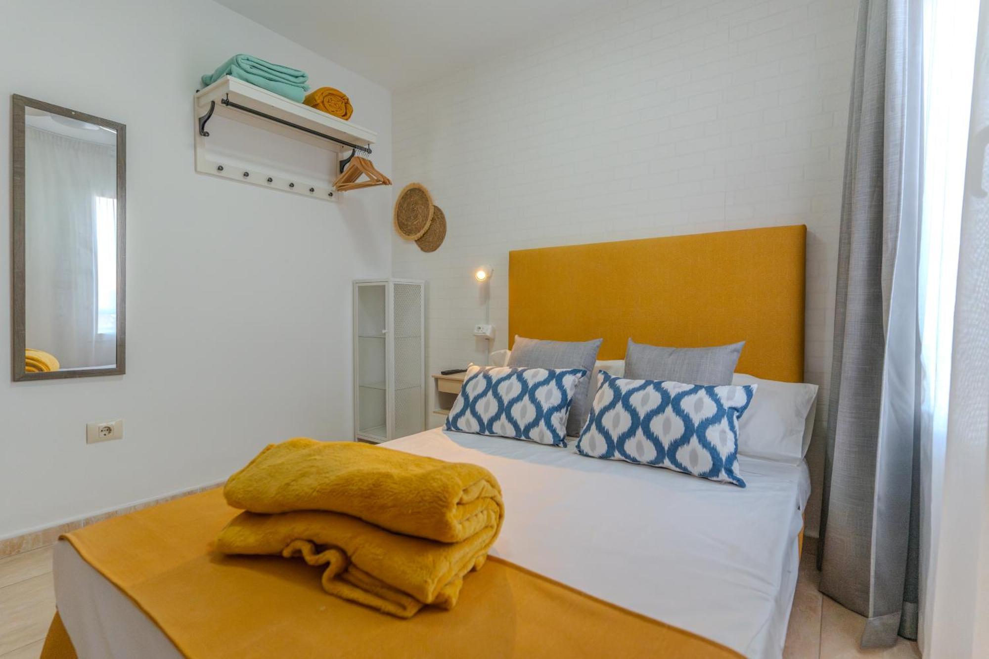 Rooms City San Isidro  Eksteriør billede