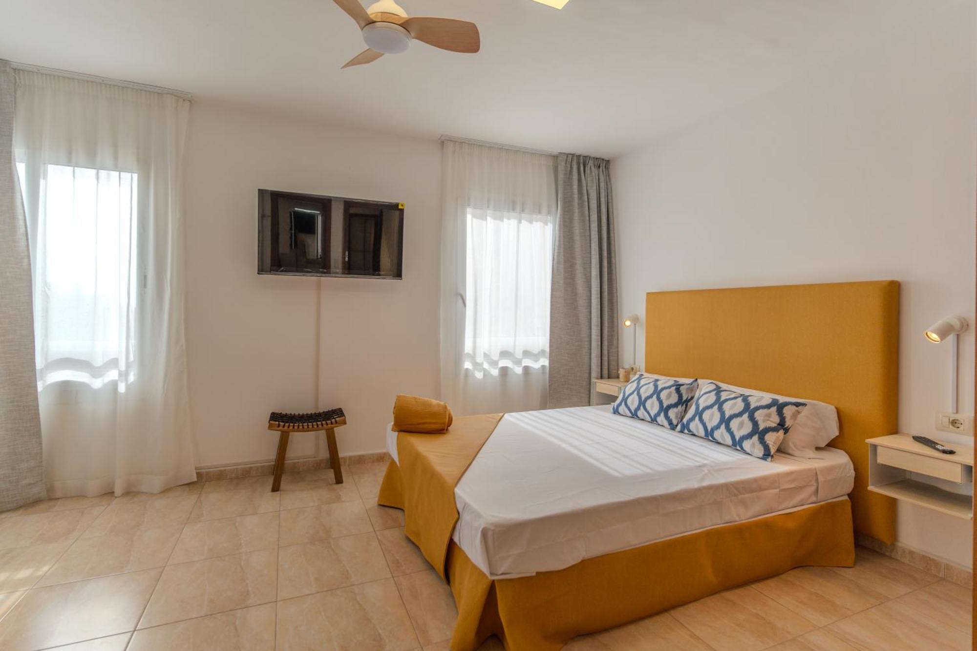 Rooms City San Isidro  Eksteriør billede